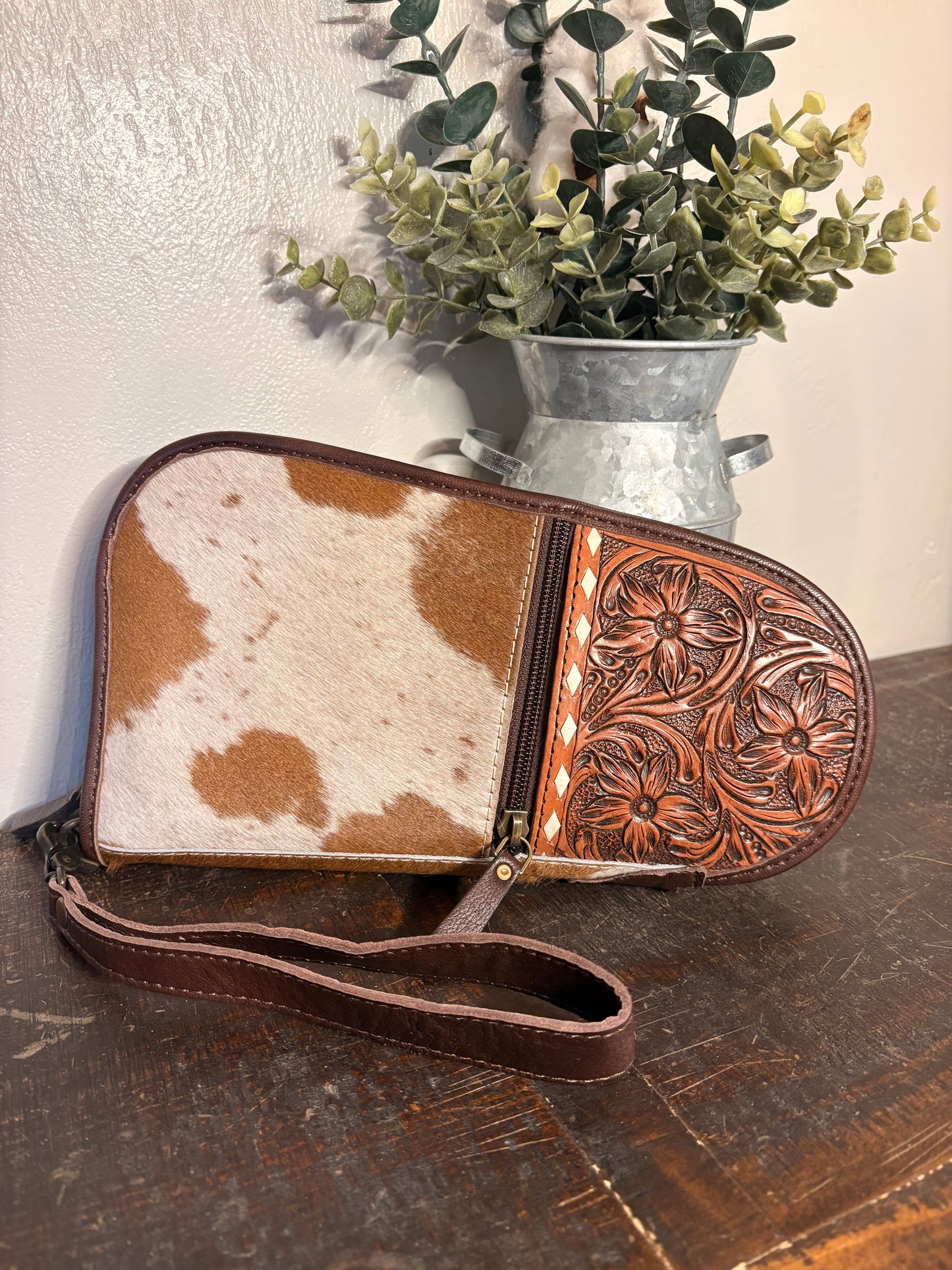 Small Cowhide / Tooled Leather Pistol Case